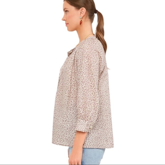 TUCKERNUCK Brannen Light Leopard Blouse Cotton Button Long Sleeve Print Pattern - Picture 3 of 15
